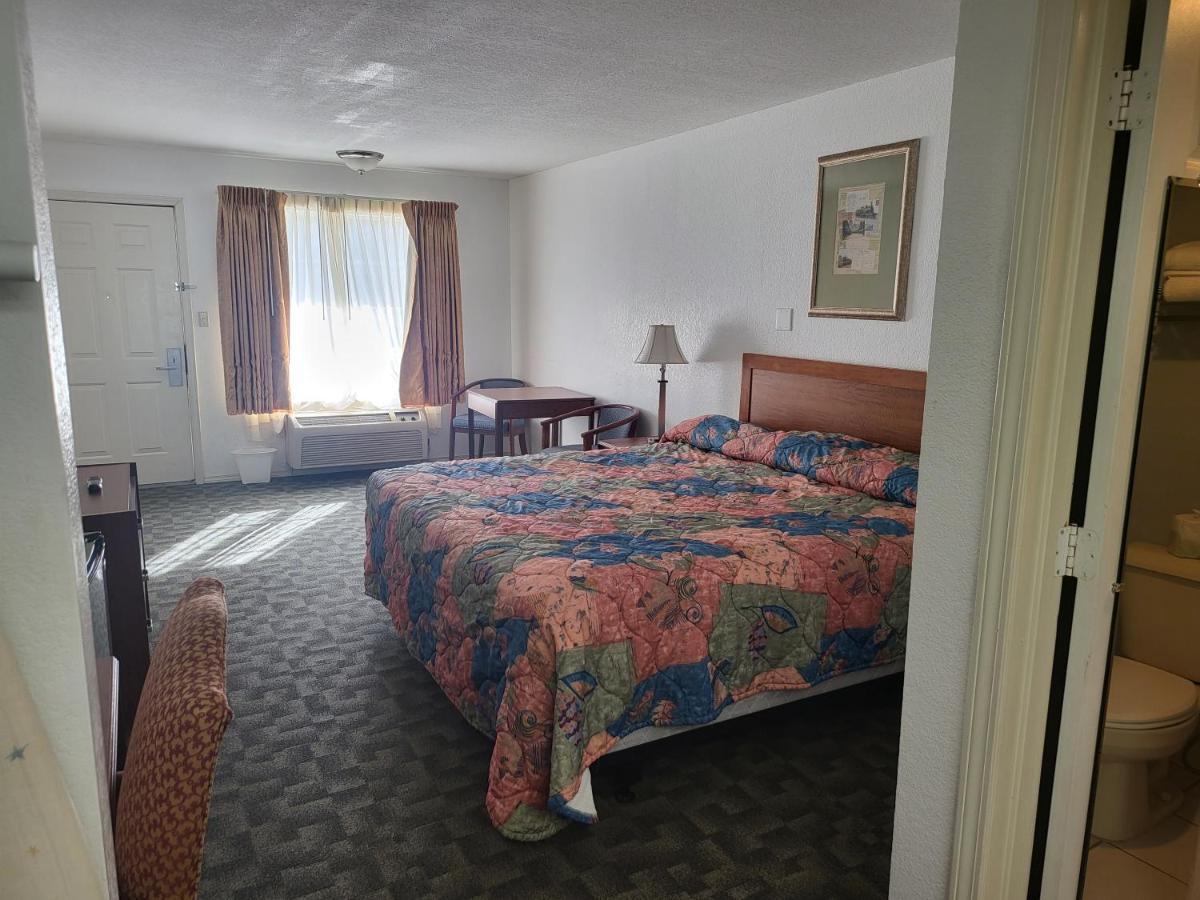 Blue Ribbon Inn And Suites Sallisaw Exterior foto